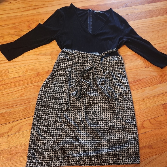 Express Work Dress - Picture 2 of 2